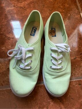 Keds Women’s Canvas Sneakers in Light Green